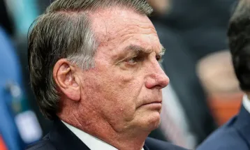 PF indicia Bolsonaro e Eduardo em inquérito sobre sanções dos EUA