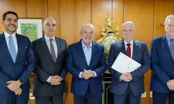 Fachin e Moraes convidam Lula para posse no STF