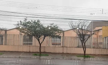 Chuva intensa e rajadas de vento marcam a manhã desta segunda em Cascavel