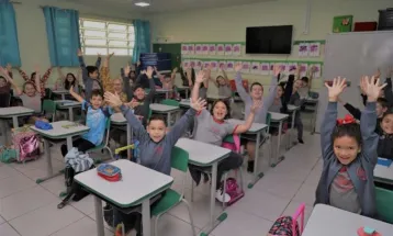 Estão abertas as rematrículas na rede municipal de Foz do Iguaçu
