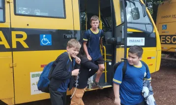 Com frota reforçada, escolas de Rio Bonito do Iguaçu retomam funcionamento após danos estruturais