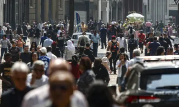 Mais de 8,6 milhões deixam pobreza; Brasil tem melhor nível desde 2012