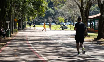 Paraná terá fim de semana de calor acima dos 30°C e ventos de até 70 km/h