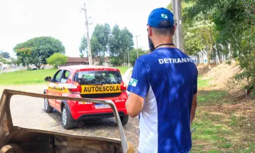 Detran-PR muda prova prática da CNH e elimina exigência da baliza