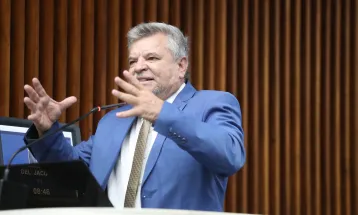 Jacovós faz discurso duro contra novo modelo de pedágio e questiona legalidade de pórticos eletrônicos no Paraná