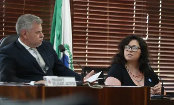 Conselho de Ética da Alep revive confusão da CCJ e transforma audiência em embate político sobre provocação, reação e tensão racial