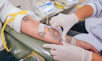 Com queda nos estoques, Hemepar convoca doadores de sangue tipos O+ e O-