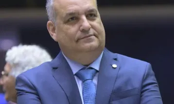 Quem é Alfredo Gaspar, escolhido vice na chapa de Flávio Bolsonaro