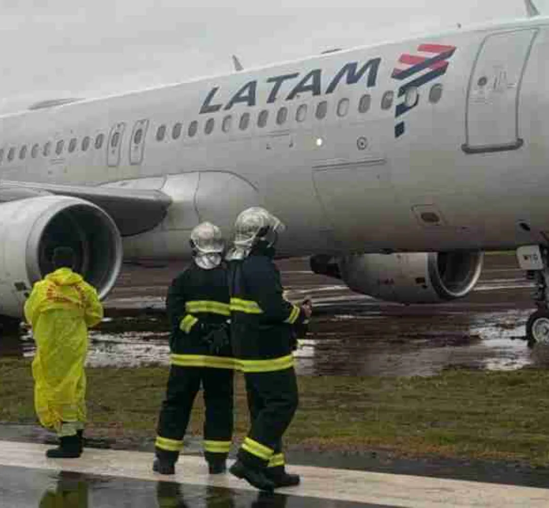 Avião pousa fora da pista em Cascavel