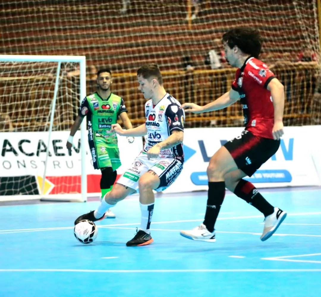 Cascavel Futsal e Campo Mourão jogam neste sábado