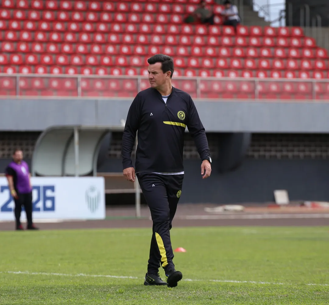 Cesar Bueno não é mais técnico do Cascavel