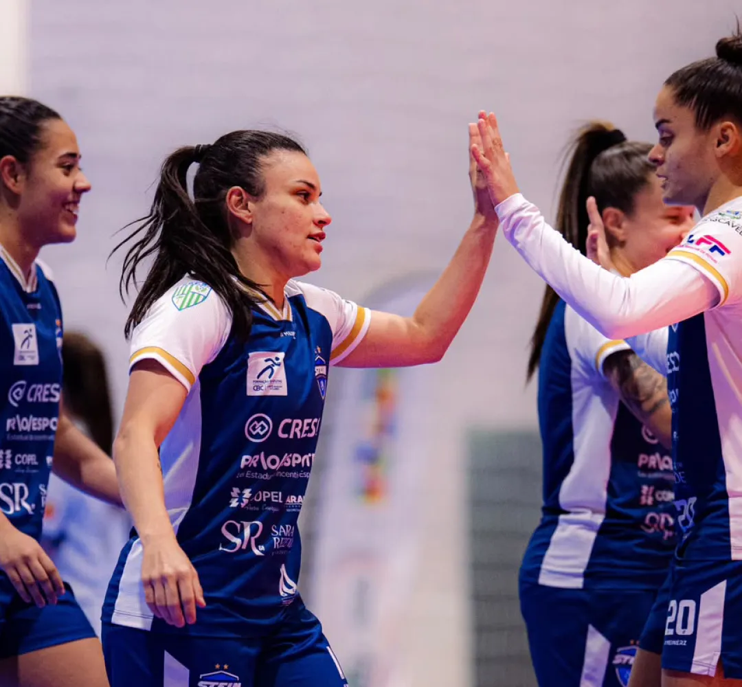 As meninas golearam o Chopinzinho