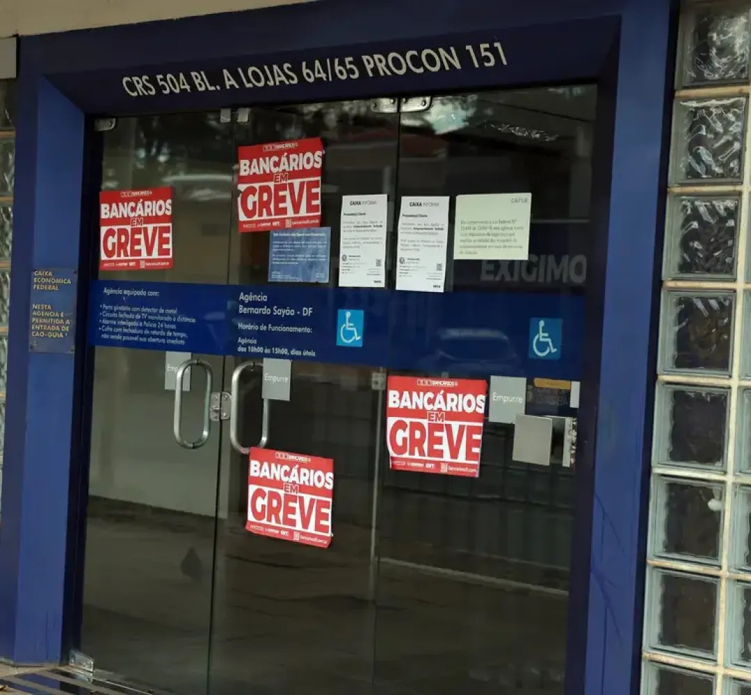 Greve da Caixa continua e TST exige 60% dos funcionários em atividade