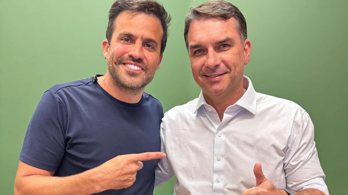 Pablo Marçal declara apoio a Flávio Bolsonaro na eleição presidencial