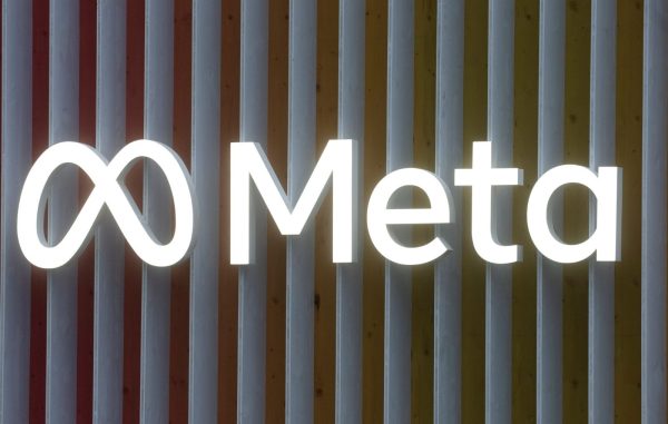 TSE dá 48 horas para Meta explicar entrega de posts de Lula