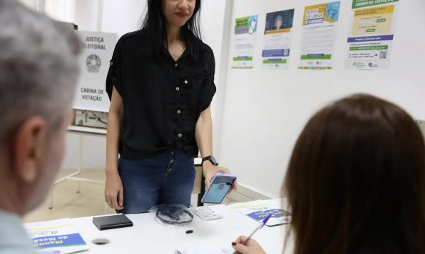 TSE aceita documentos digitais para votação; veja quais são