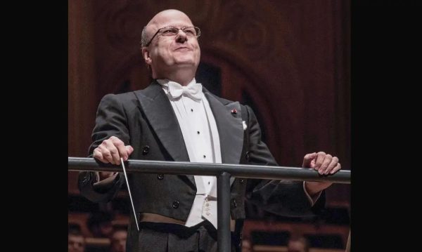 Maestro da Orquestra Sinfônica do Paraná, Roberto Tibiriçá morre aos 72 anos
