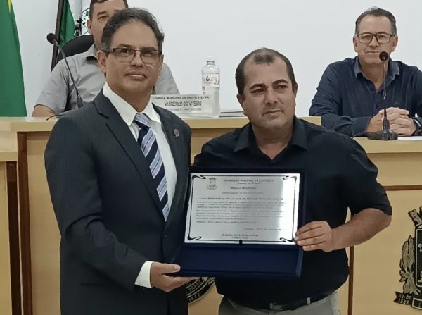 Delegado Marcos Fontes recebe homenagem por 32 anos de atuação na Polícia Civil