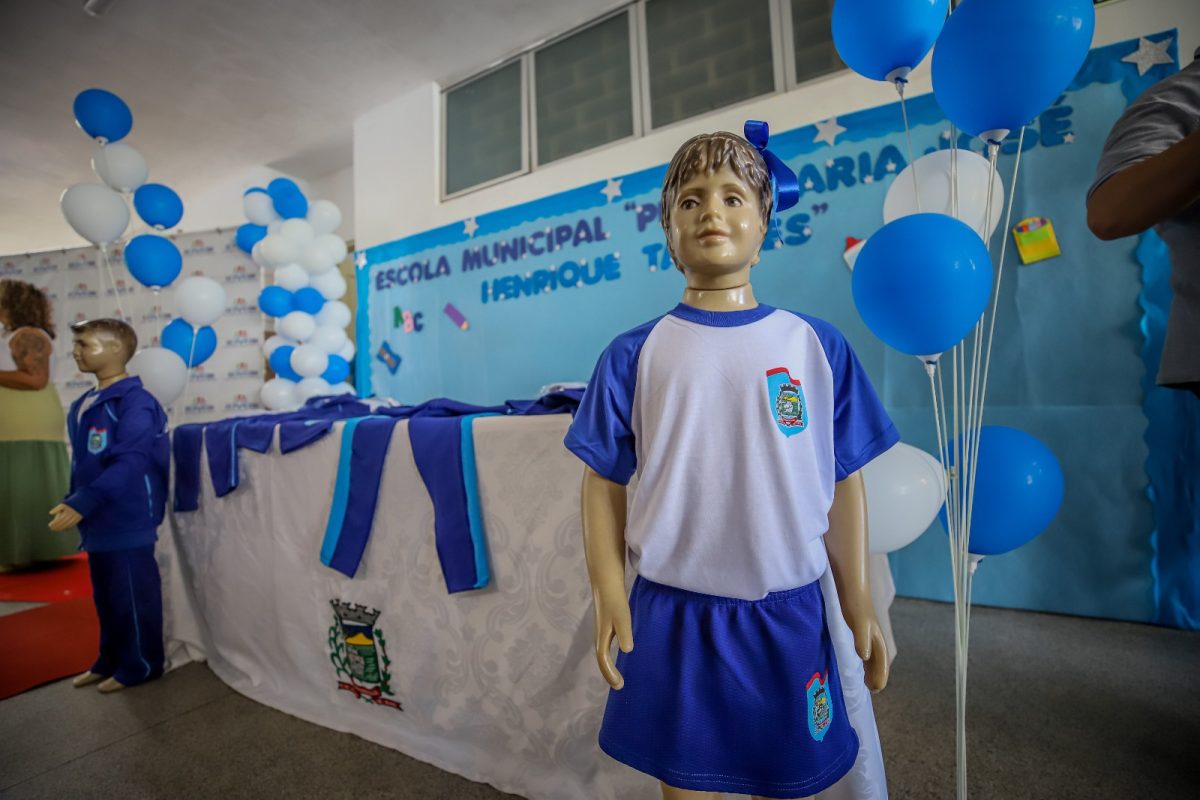 Vereador critica distribuição de uniformes escolares em Paranaguá