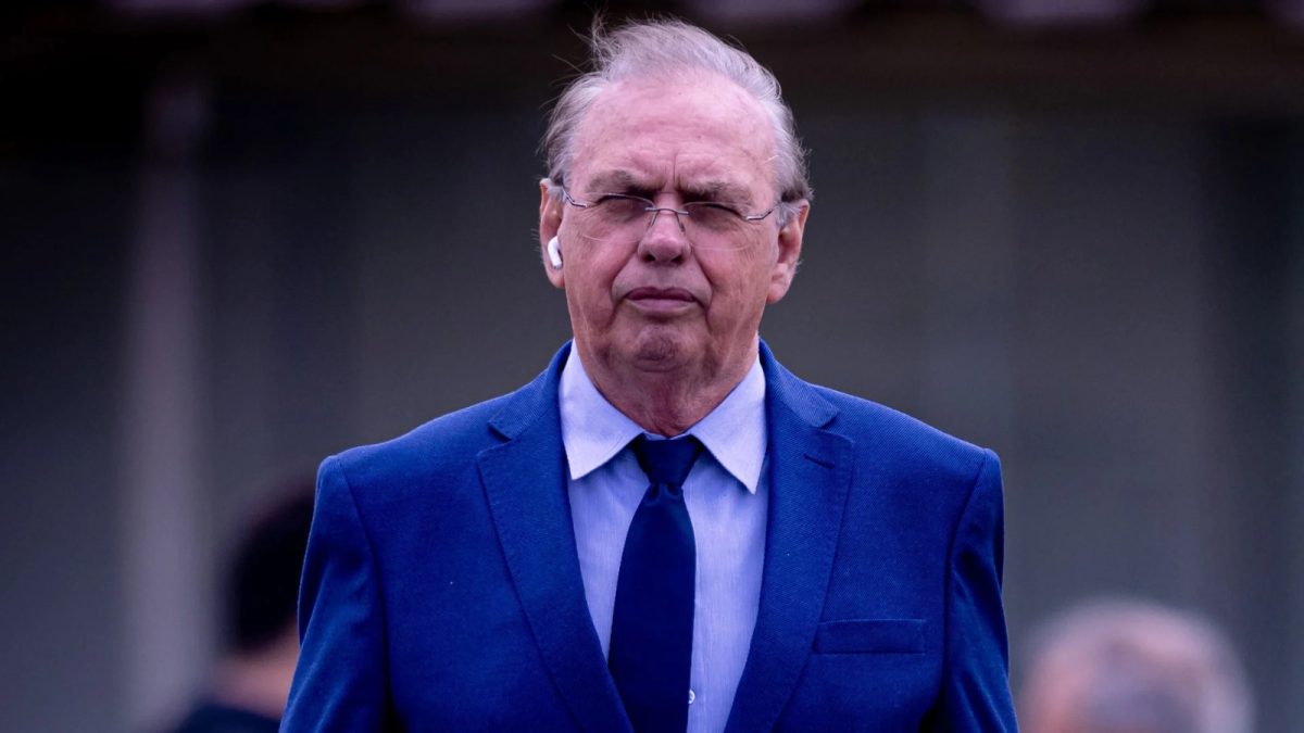 Osmar Stabile desiste de disputar a presidência do Corinthians