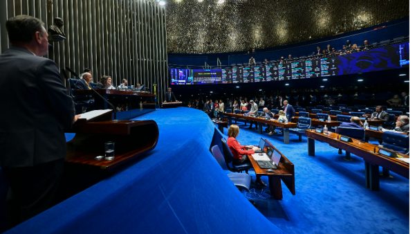 Senado aprova aumento do teto do MEI e perdão de dívidas; projeto segue para sanção