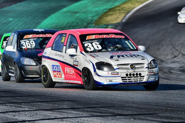 Velocidade: Manu Clauset retoma luta pelo título da STR em Cascavel