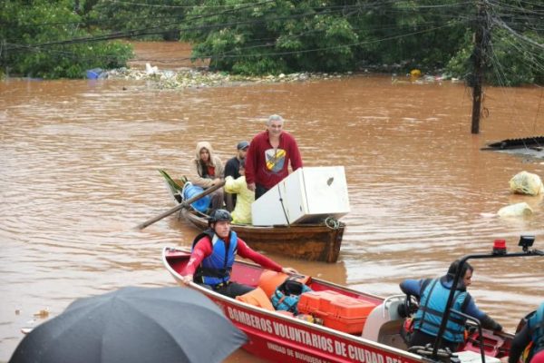 Chuvas superam média do mês em 12 dias e colocam à prova drenagem no Oeste do Paraná