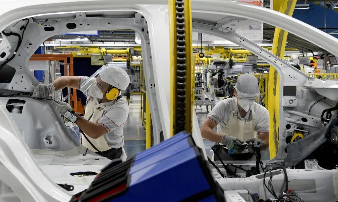 Produção de veículos sobe 10,2% em setembro, diz Anfavea