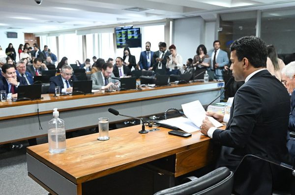 PEC da Segurança: penas mais duras contra facções podem não reduzir crimes, avaliam especialistas