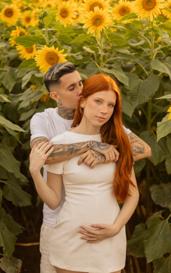 MC Paiva e Soso Careca anunciam gravidez do primeiro filho do casal: “Amor mais puro”
