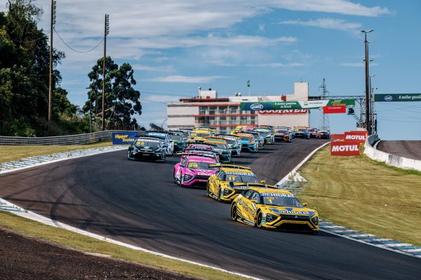 Felipe Fraga vence em Cascavel após final emocionante com Daniel Serra