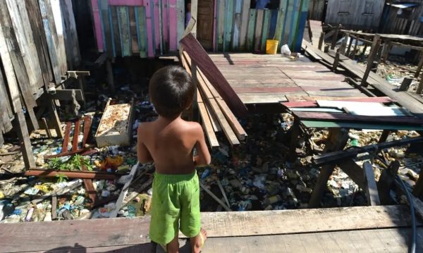 Corte de benefícios sociais pode provocar retração econômica e ampliar pobreza em cidades do interior, aponta USP