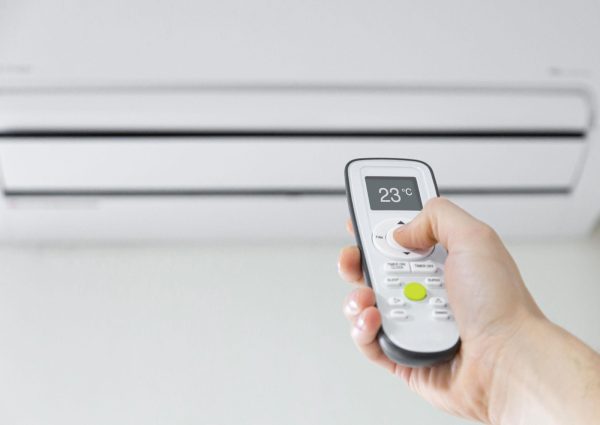 Ar-condicionado em 17°C aumenta a conta de luz? Veja como economizar