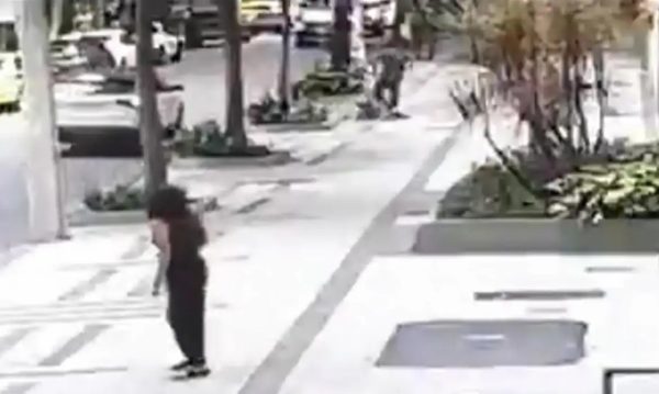 Professora aposentada de 81 anos é baleada durante assalto no Rio