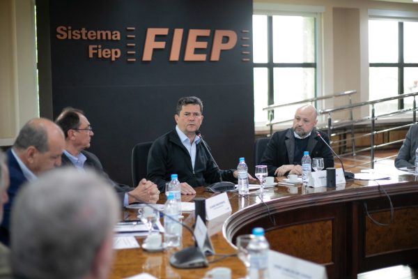 Em encontro com a diretoria da Fiep, Moro anuncia governo enxuto e secretaria anticorrupção