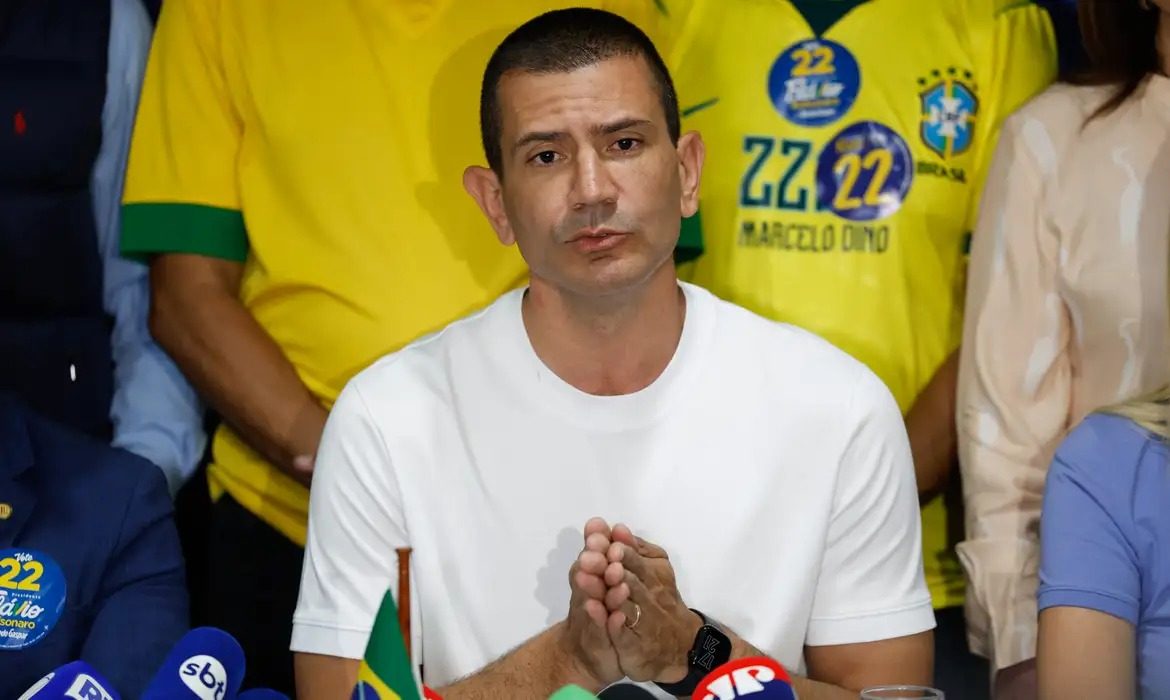 Douglas Ruas tem 50,88% dos votos no RJ