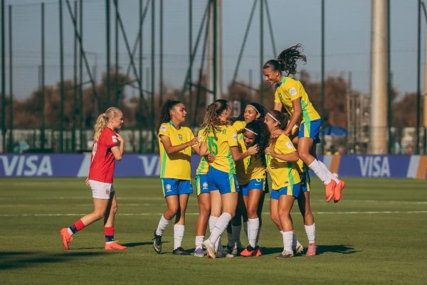 Brasil vence Noruega, garante vaga e avança às oitavas do Mundial Sub-17