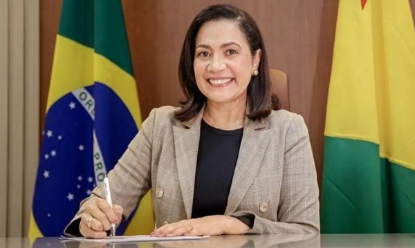 Mailza Assis é reeleita governadora do Acre com 66% dos votos