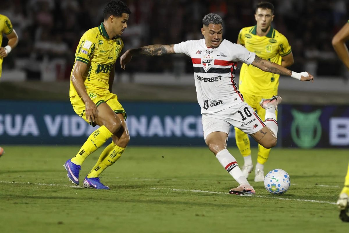 O São Paulo tenta engatar uma boa sequência