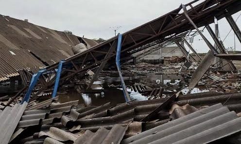 Prefeitura assume recuperação de casas atingidas por temporal em Santa Tereza do Oeste