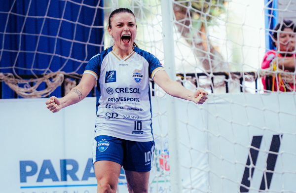Stein Cascavel perto de mais uma final. Time recebe a Female neste sábado pela LFF