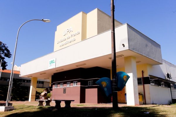 Vereadores denunciam falta de médicos e problemas estruturais na rede municipal de saúde de Maringá