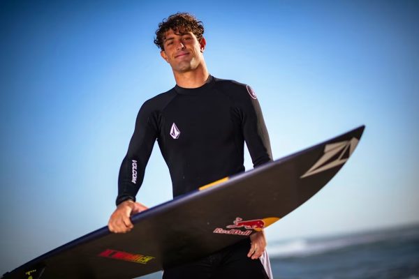 João Chianca: conheça o surfista apontado como novo affair de Paolla Oliveira