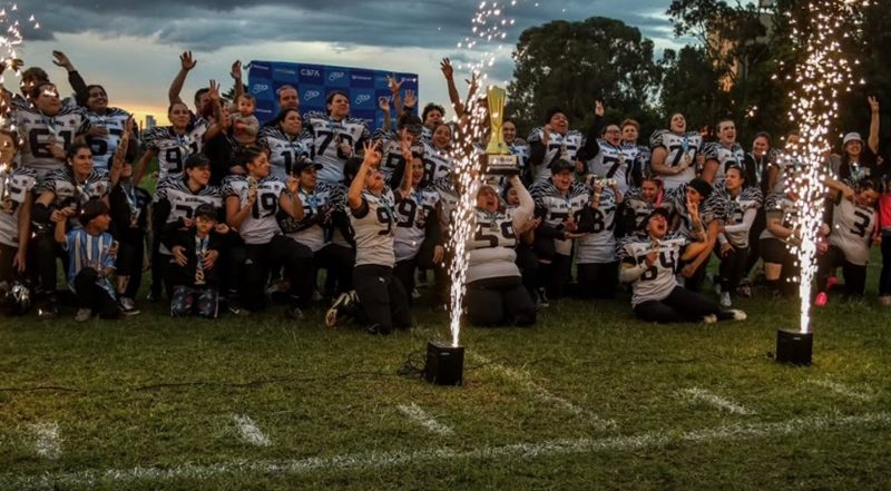 Equipes incentivadas pela Prefeitura de Curitiba conquistam títulos no futebol americano e no beisebol
