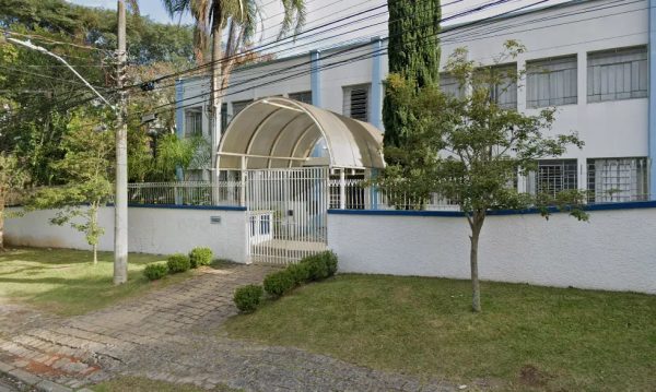 Curitiba firma contrato de R$ 672 mil por ano para alugar prédio escolar de congregação religiosa