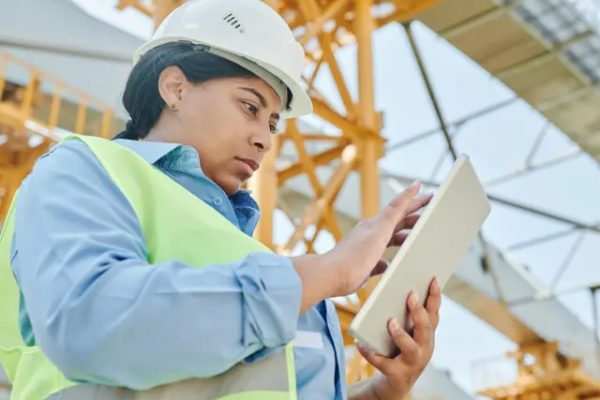TCE-PR recomenda ao DER que deixe de exigir atestado técnico de engenheiro preposto