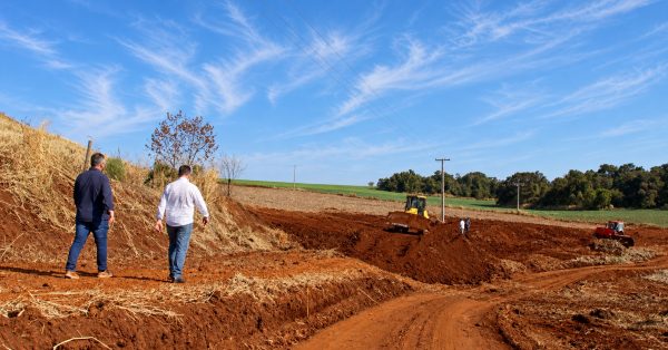 Vereador denuncia obras atrasadas em Londrina e cobra rompimento de contratos com empresas