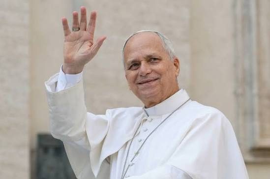 Vaticano confirma câncer de pulmão no papa Leão XIV após cirurgia para retirar parte do órgão