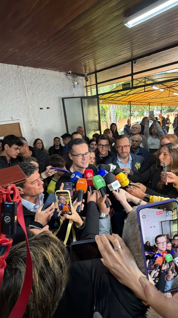 Dallagnol vota e fala sobre disputa judicial por candidatura