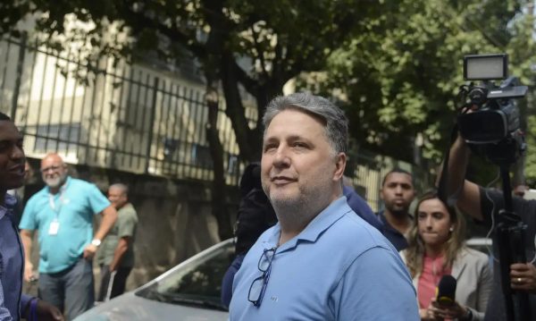TSE determina que votos de Garotinho sejam anulados sub judice
